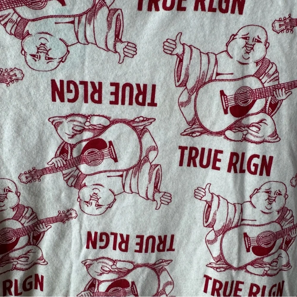 True Religion White Short Sleeve Tee with Red Pattern mens med
